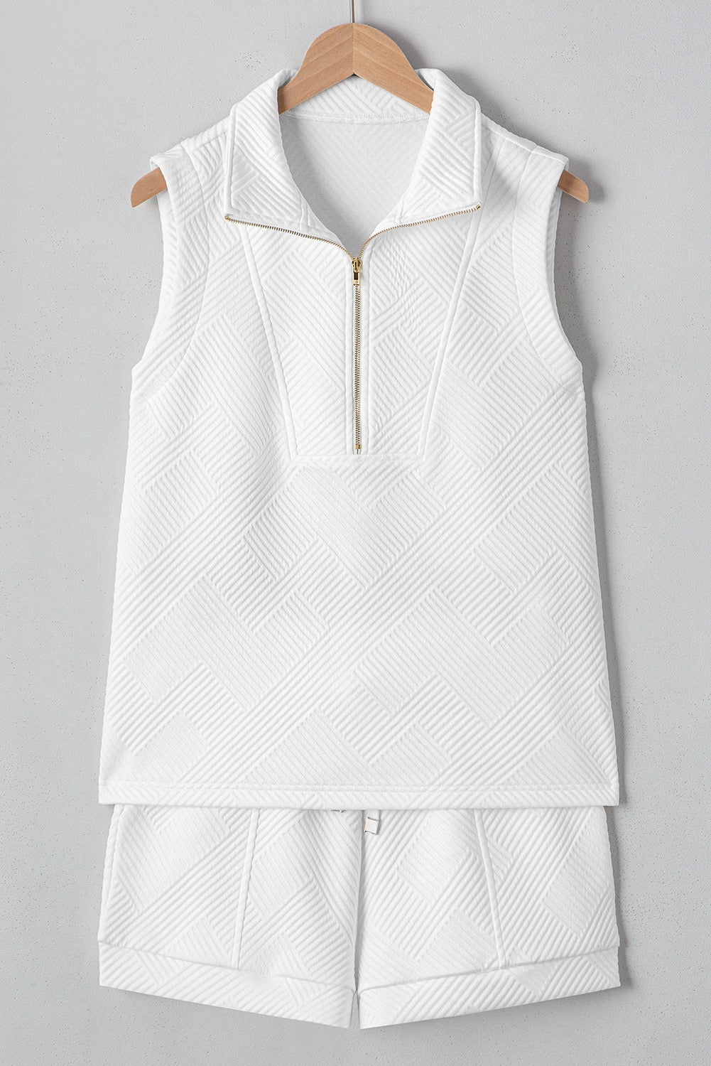 White Textured Tank Set LT