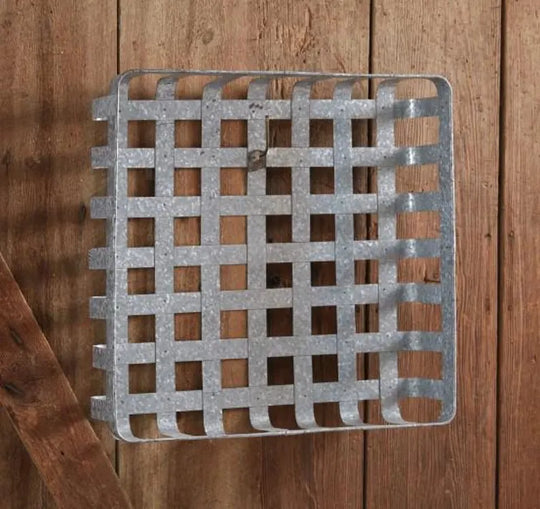 Edison Metal Wreath Holder